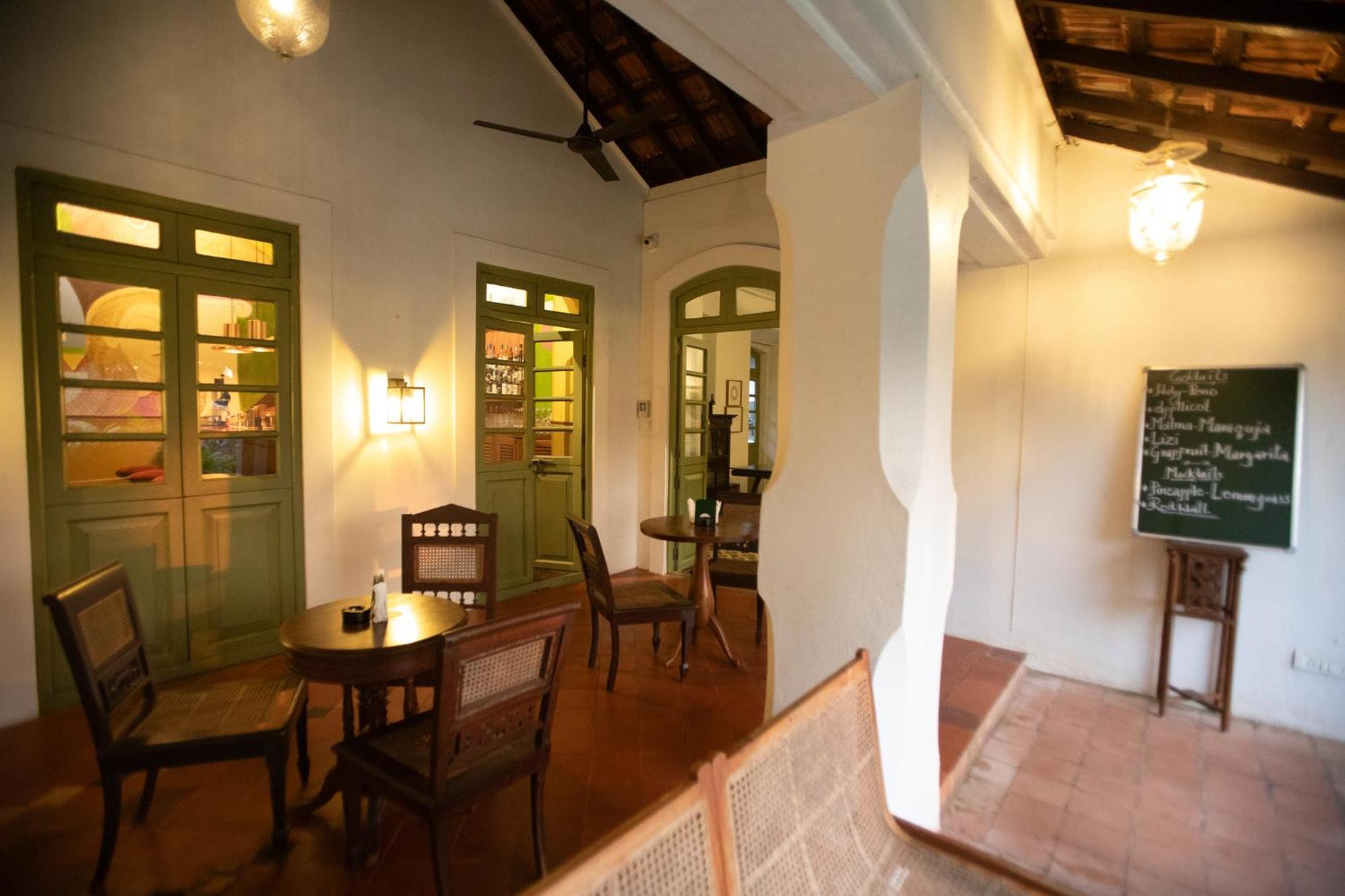 فندق The Project Cafe Aldona المظهر الخارجي الصورة